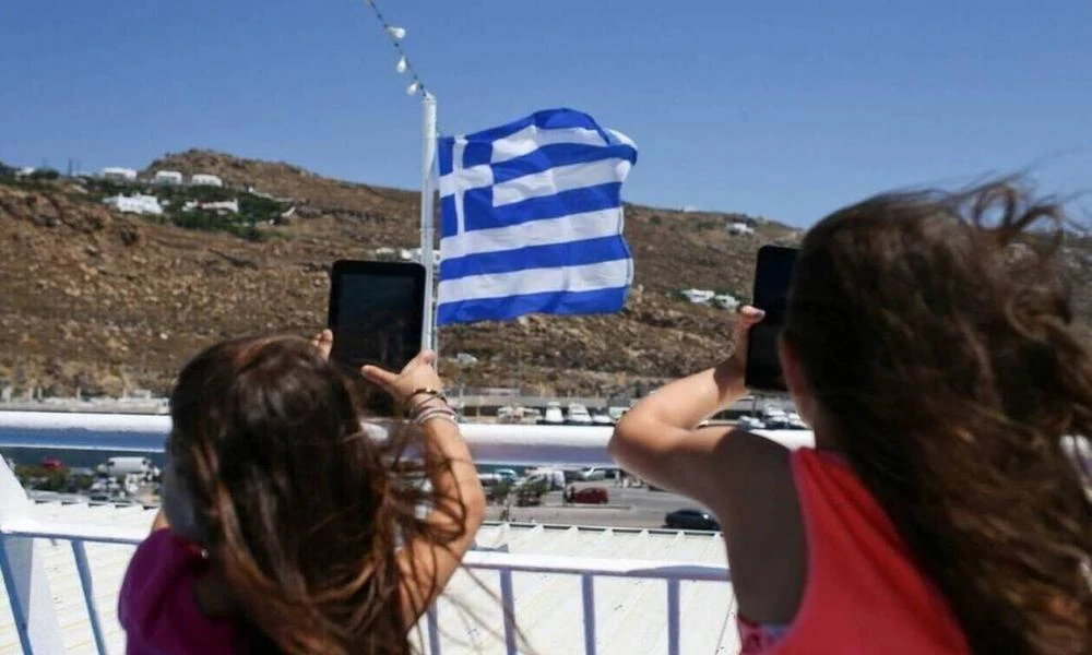 Κοινωνικός Τουρισμός: Αυξάνεται η επιδότηση–Τι ποσό θα λάβουν οι δικαιούχοι